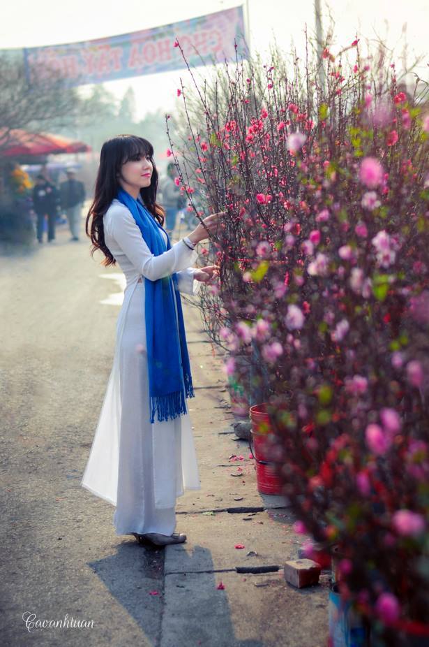 《囚禁少女》完整版